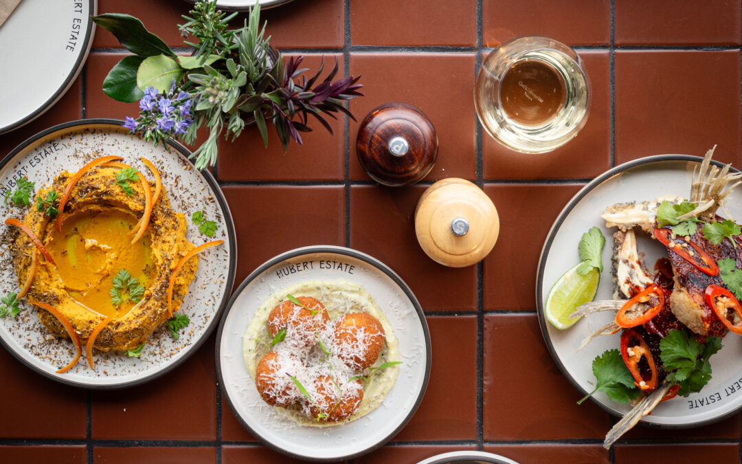 Hungry Hubert: Quarters Group Dining Menus